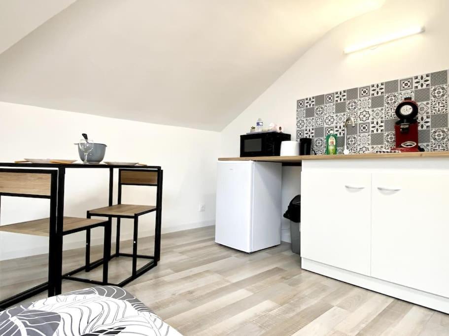Newz3 - Centre-Ville - Tv - Wifi Calais Exterior photo